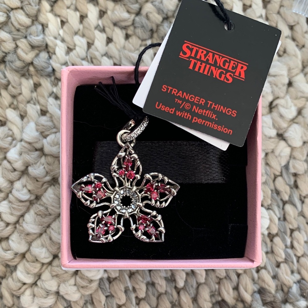 Stranger Things Floral Pendant Necklace